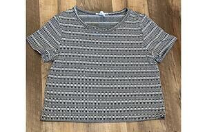 Caution to the Wind baby crop tee black and white geo print size L